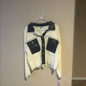 Nanette Lepore Contrast Trim Cropped Jacket Top